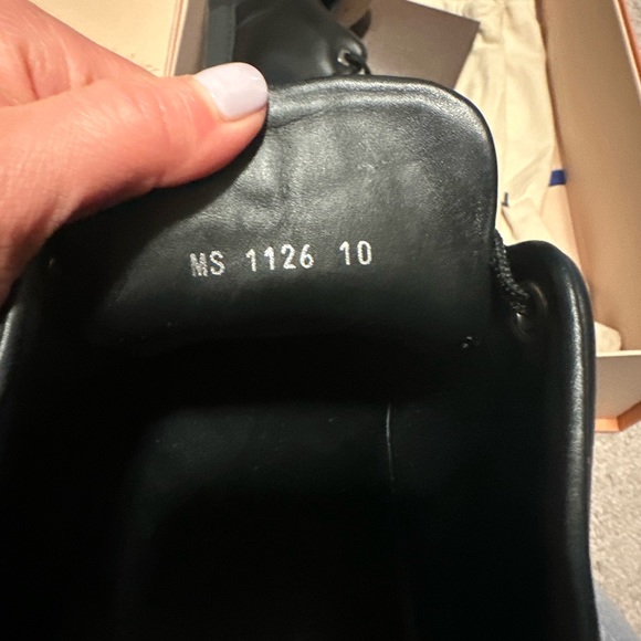 Men’s Louis Vuitton black sneakers - Picture 10 of 10